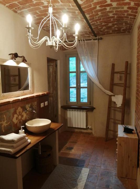 La Casa In Collina Bed & Breakfast Cinzano Екстериор снимка